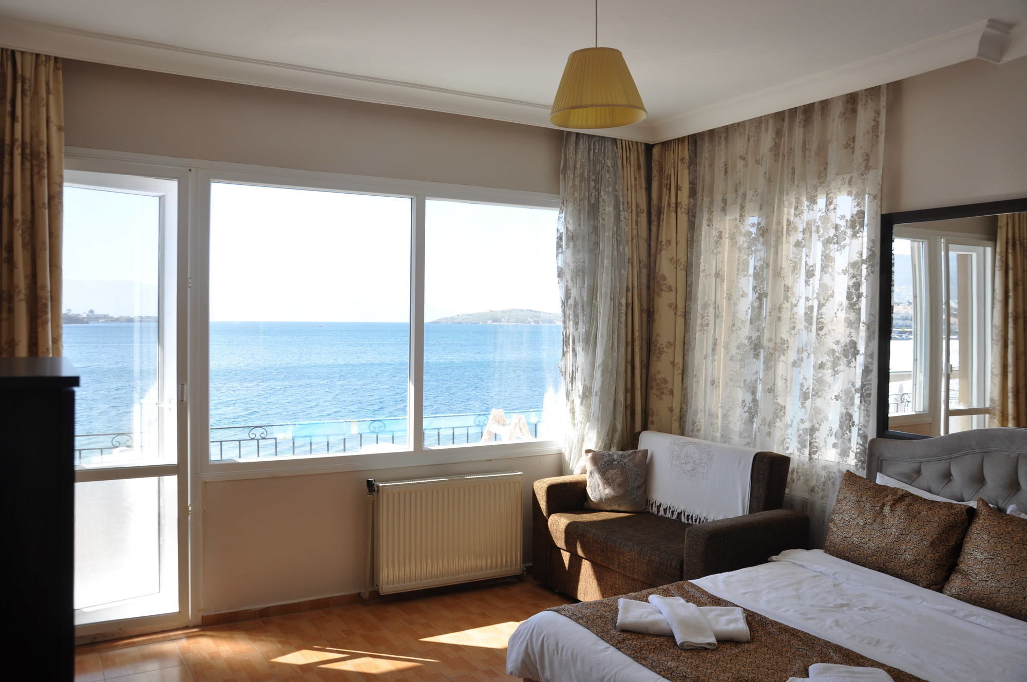 Foca Kumsal Hotel Eksteriør bilde